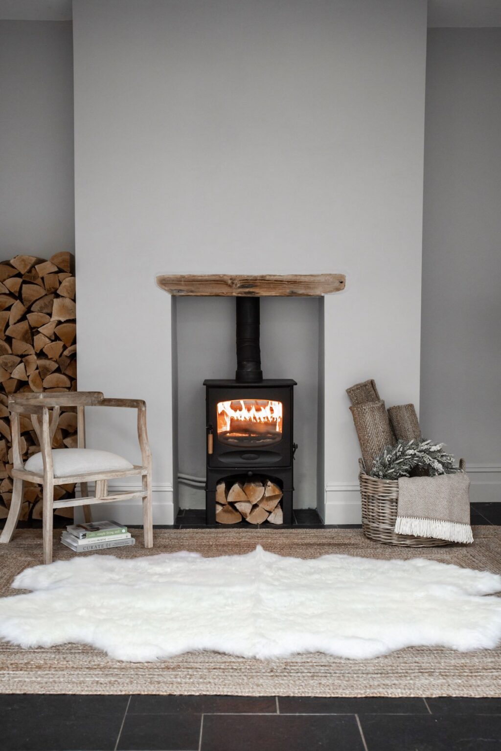 10 Inspiring Design Ideas for Chimney Breasts and Alcoves - Design Hunter