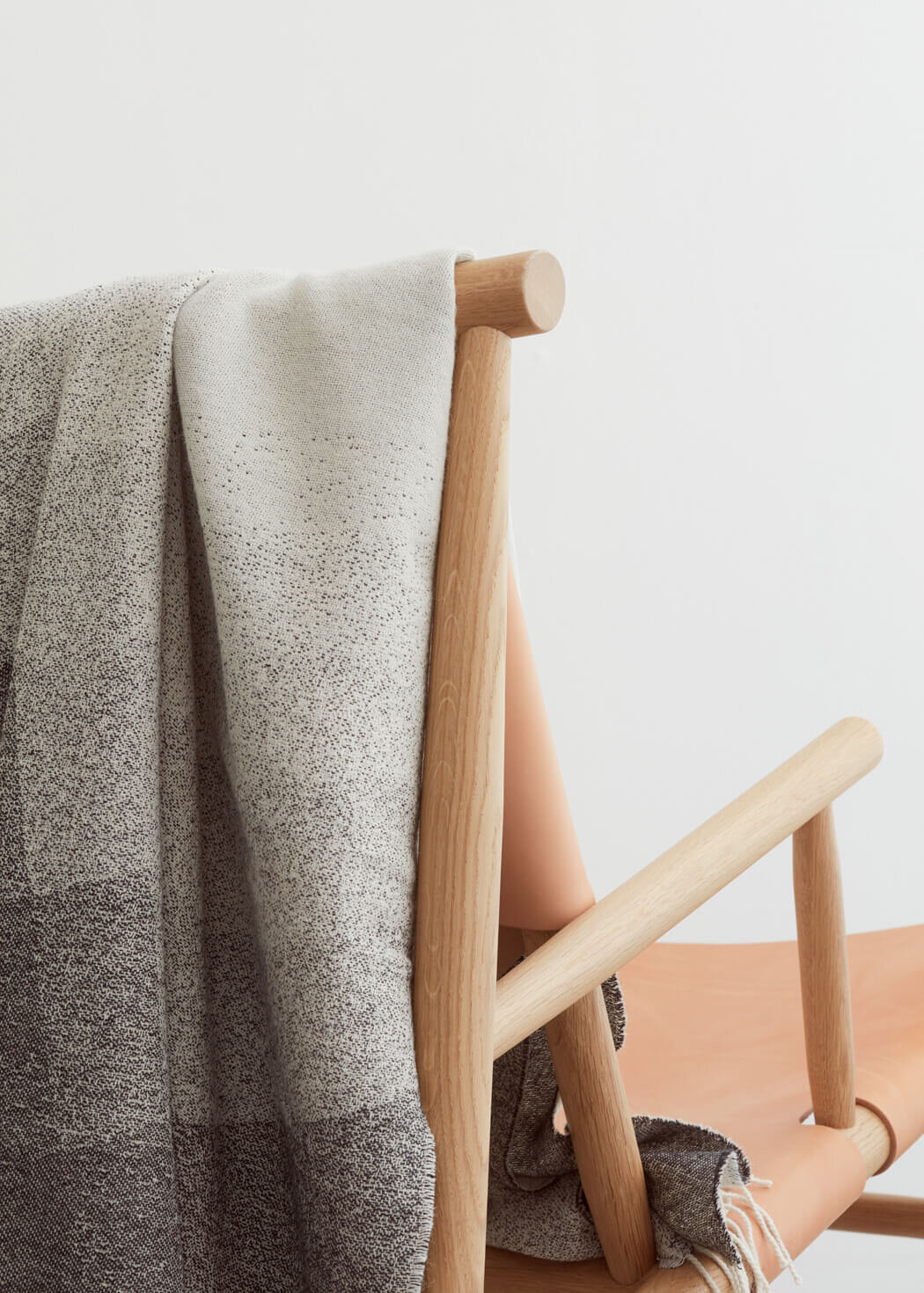 FELLS-ANDES-LUFT-THROW-BLANKET-BABY-ALPACA-LIFESTYLE2.jpg